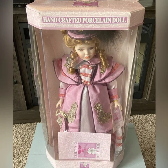 NWT Hand Crafted Pretty in Pink- “Collectable Memories” Doll, Elegant, FunGifts🎄 - Picture 2 of 16